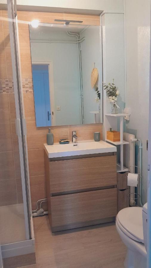 Chateauroux : Bel Appartement Avec Balcon Exterior foto